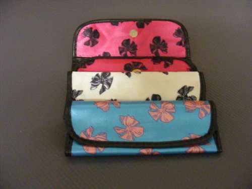 training TRAVEL MAKE-UP BRUSHES SET!!!