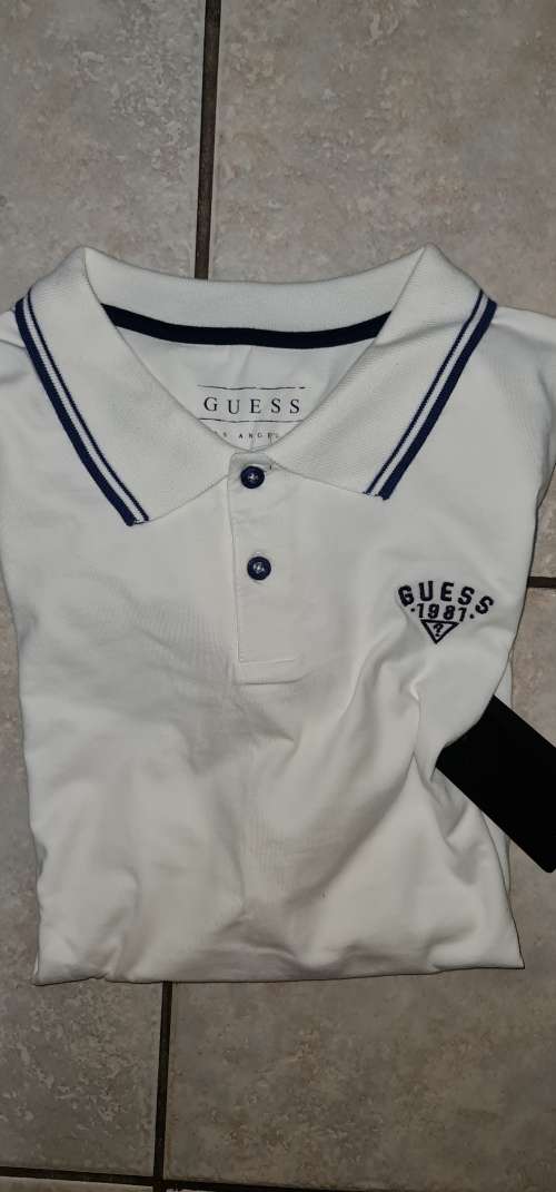 100% Original Guess Golfer - X-Large (Retail R699)