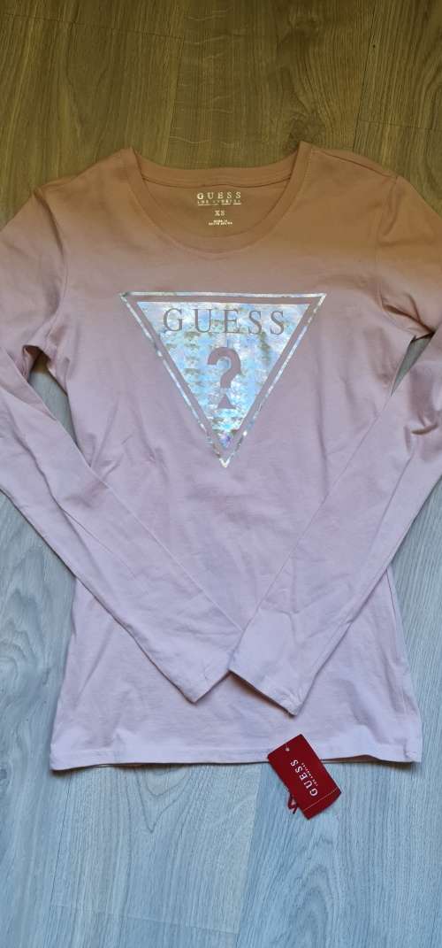 100% Original Guess Ladies Long Sleeve Top - Size X-Small (Retail R499)