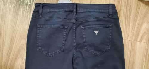 100% Original Guess Ladies Jeans - Guess Size 28 (Please see ladies chart sizes to get SA size)
