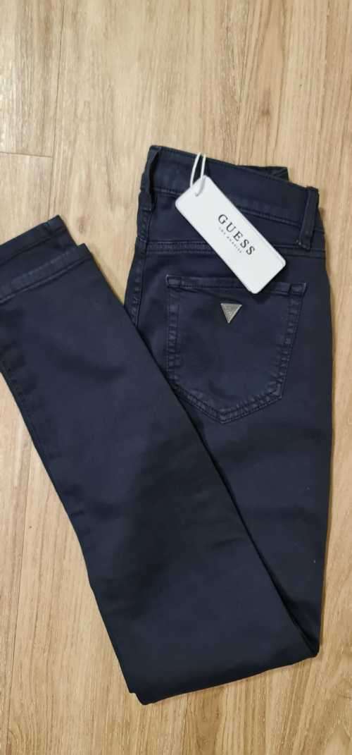 100% Original Guess Ladies Jeans - Guess Size 28 (Please see ladies chart sizes to get SA size)
