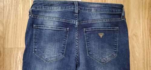 100% Original Guess Ladies Skinny Jeans - Guess Size 26 (SA Size 32) RETAIL R999