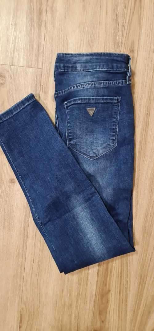100% Original Guess Ladies Skinny Jeans - Guess Size 26 (SA Size 32) RETAIL R999