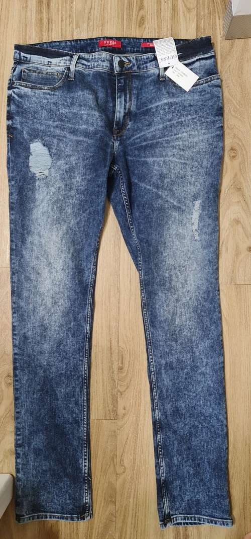 100% Original Guess Jeans - Mens Skinny Jeans Size : W32xL34 (Retail R1299)