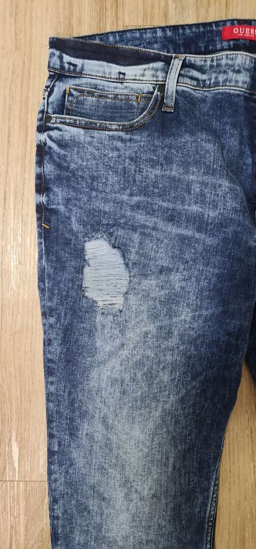 100% Original Guess Jeans - Mens Skinny Jeans Size : W32xL34 (Retail R1299)