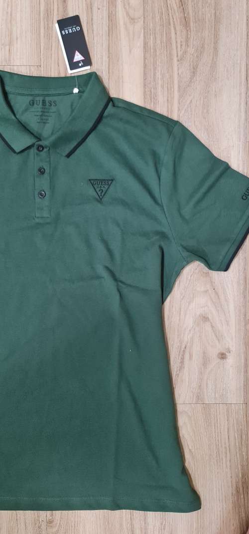 100% Original Guess Jeans - Mens Golfer Shirt Size : X-Large (Retail R699)