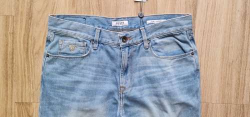 100% Original Guess Jeans - Mens Slim Tapered Jeans Size : W32xL34 (Retail R999)