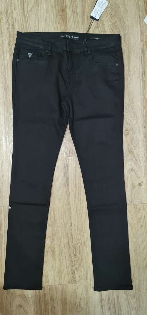 100% Original Guess Jeans - Mens Skinny Jeans Size : W32L32 (Retail R1299)