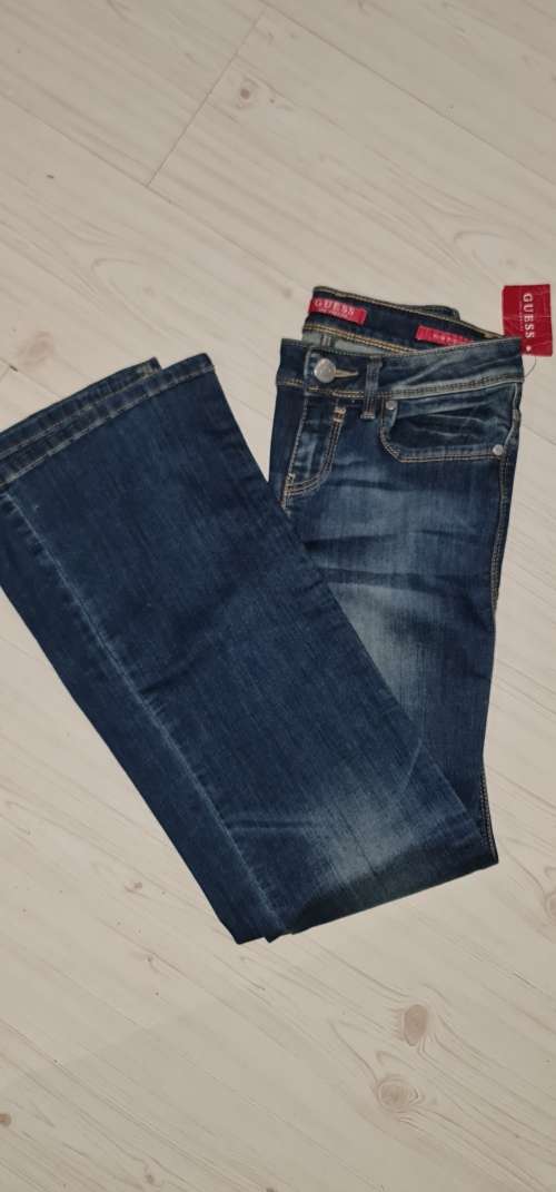 100% Original Guess Ladies Boot Cut Jeans - Guess Size 25 (SA Size 31) RETAIL R999