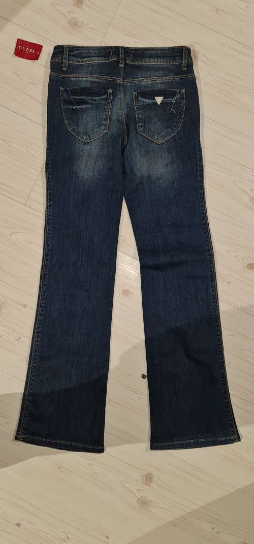 100% Original Guess Ladies Boot Cut Jeans - Guess Size 25 (SA Size 31) RETAIL R999