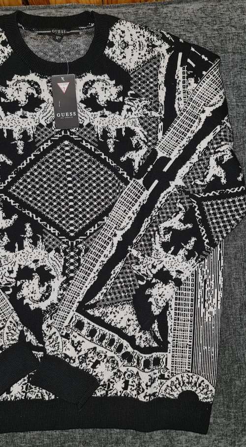 100% Original Guess Mens Jersey - X-Large (Retail R1099)