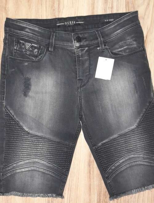 100% Original Guess Jeans Shorts Size 32 (Retail R799)