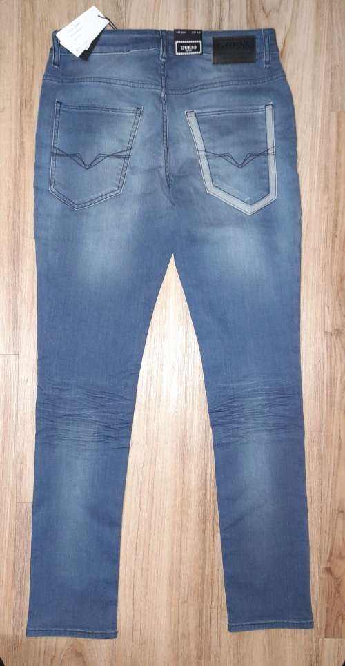 100% Original Guess Jeans - Mens Super Skinny Jeans Size : W31L32 (Retail R1299)