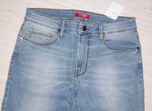 100% Original Guess Jeans - Mens Jeans Size : W32L32 (Retail R1299)
