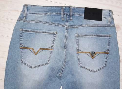 100% Original Guess Jeans - Mens Jeans Size : W32L32 (Retail R1299)