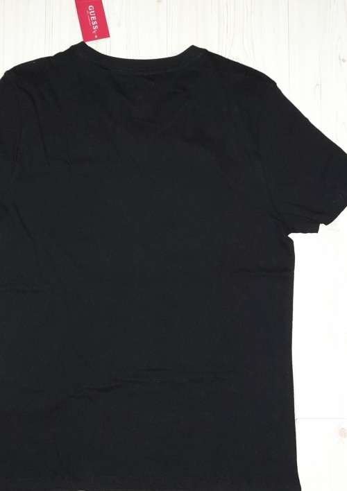 100% Original Mens Guess T-Shirt - Medium (Retail R599)