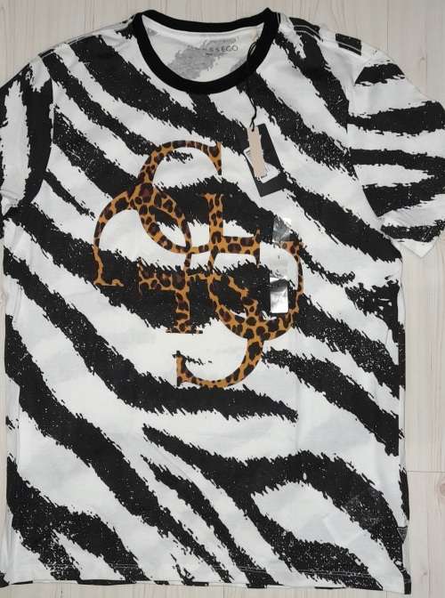 100% Original Mens Guess T-Shirt - Large (Retail R599)