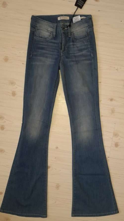 100% Original Guess Ladies Jeans- Guess Size 24 (SA Size 30) RETAIL R999 (Charlotte Flare)