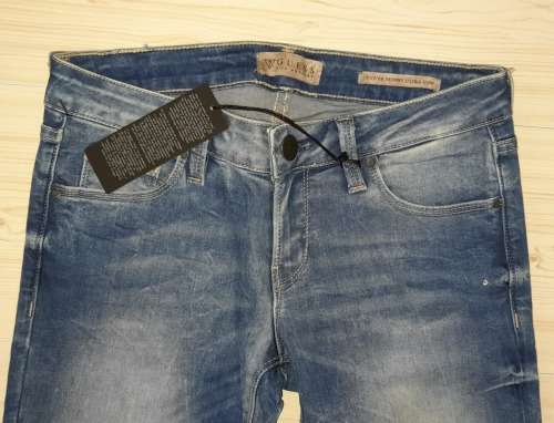 100% Original Guess Ladies Jeans - Guess Size 26 (SA Size 32) RETAIL R999 (Power Skinny Ultra Low)