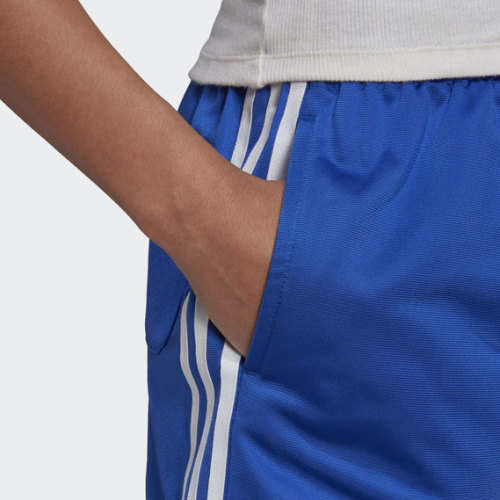 100% Original Adidas EW3691 Ladies Original 3 Str Short - Large (Retail R899)