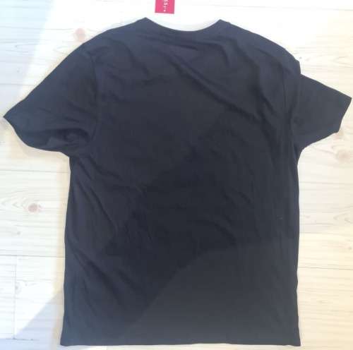 100% Original Mens Guess T-Shirt - X-Large (Retail R599)