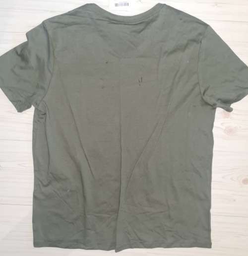 100% Original Mens Guess T-Shirt - X-Large (Retail R599)