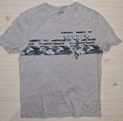 100% Original Mens Guess T-Shirt - Medium (Retail R599)