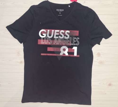 100% Original Mens Guess T-Shirt - Medium (Retail R599)