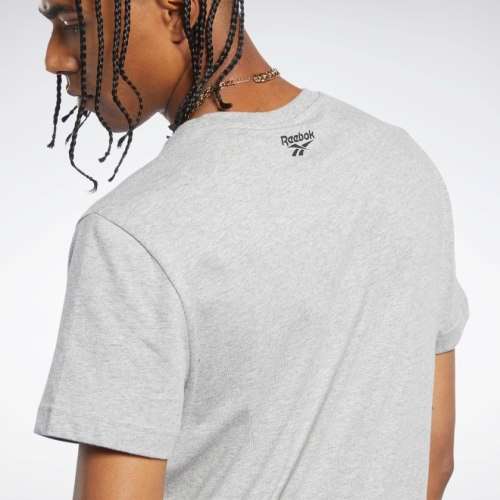 100% Original Reebok FK2602 CL GP AOV Tee - Large (Retail R599)