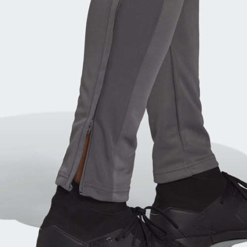 Original Adidas GJ9868 TIRO21 TK PNT - Small (Retail R1299)