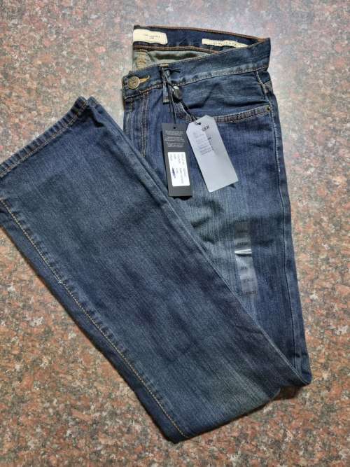 Original Guess Jeans - Mens Rocker Slim Boot Jeans Size : W31L32 (Retail R1299)