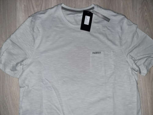 Original PRINGLE of Scotland T-Shirt - Large (Retail R999)