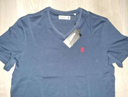 Original PRINGLE of Scotland T-Shirt - Large (Retail R999)