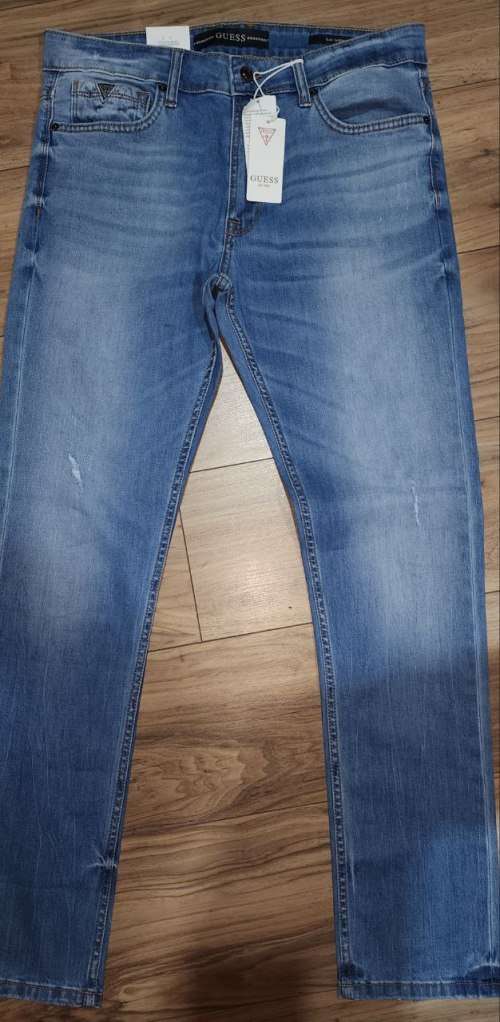 Guess Jeans - Men`s Slim Tapered Jeans Size : W34L32 (Retail R1299)