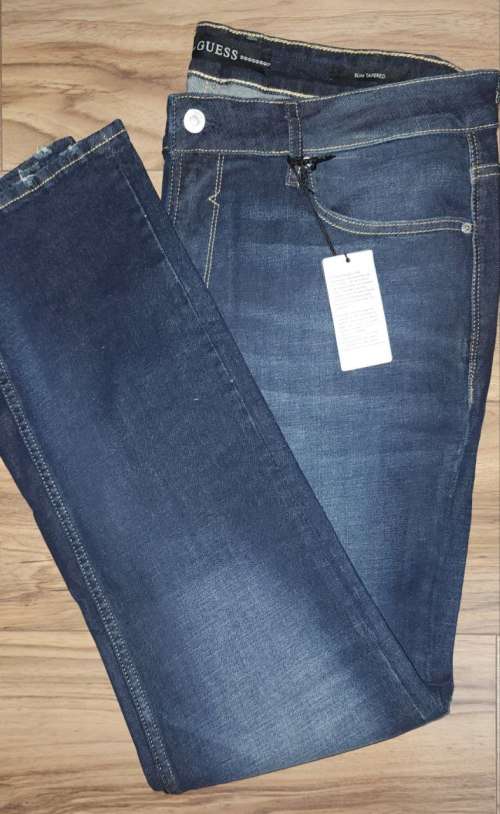 Guess Jeans - Men`s Slim Tapered Jeans Size : W36L32 (Retail R1299)