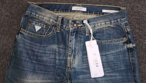 Guess Jeans - Mens Slim Boot Jeans Size : W28L32 (Retail R1299)