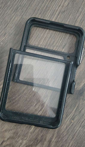 Samsung Z Flip 4 - 256gb - Boxed 9 out of 10