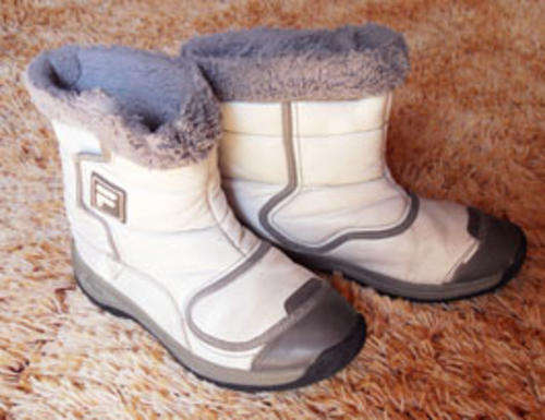 FILA Boots Girl Size 11/ Boy Size 1