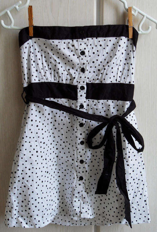 Lovely Dotted White Tube Top Dress in Size M