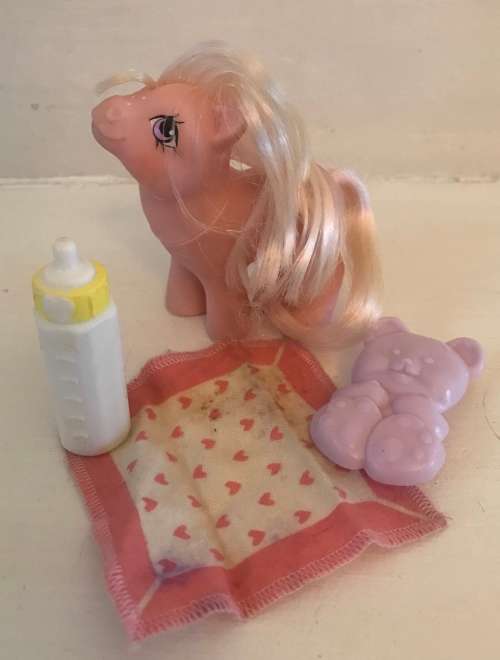 My Little Pony - Baby Cotton Candy with brush, blanket and bottle (1984)
