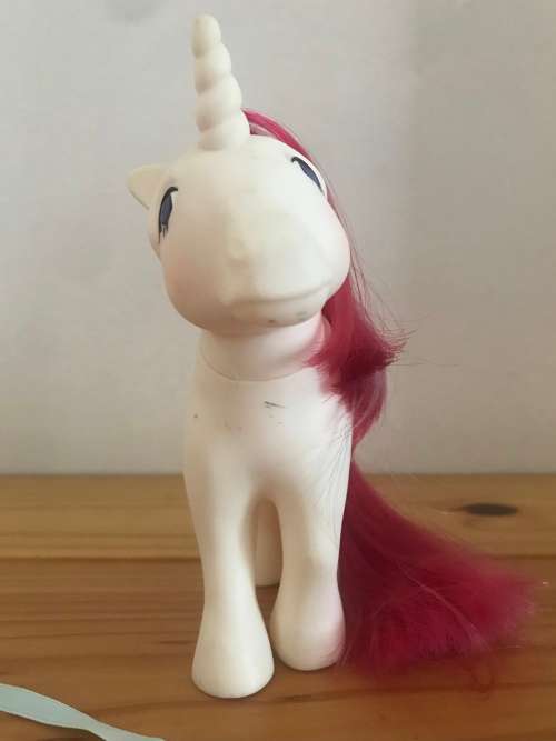 My Little Pony - Moondancer with original light blue ribbon (1983)