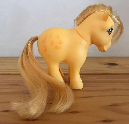 My Little Pony - Collector`s Pose - Butterscotch (concave-hoof) (1983)