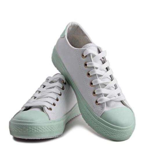 Tom-Tom Sneakers | 9 Options