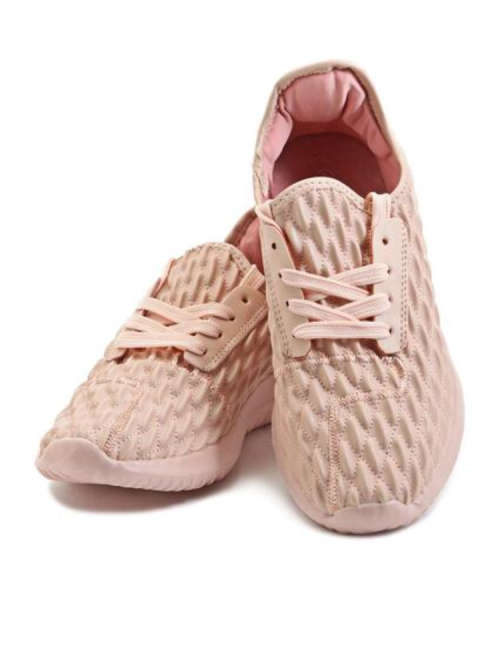 Tom-Tom Sneakers | 9 Options