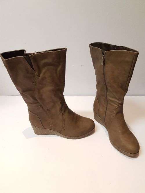 Ladies Boots