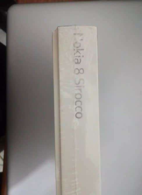 Nokia 8 Sirocco - 6GB Ram 128GB Storage - Brand New - Sealed Box