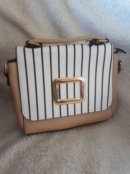 Womens Cross Body Handbag