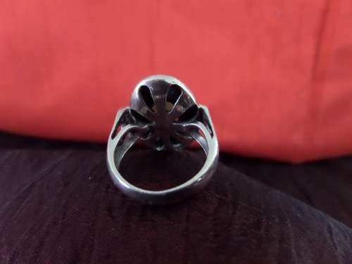 silver 925 interesting ring with pearl (8.4grams)