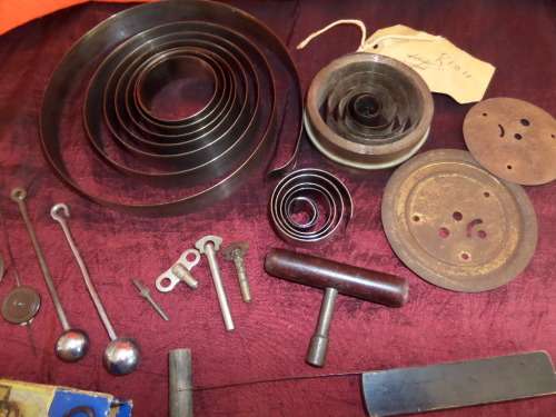 Joblot of clock spares (3)