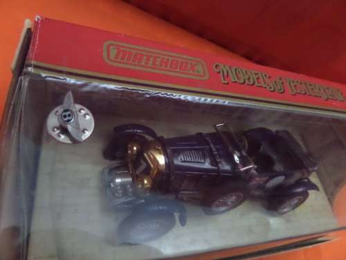 Matchbox Models of Yesterday Y2 1930 4.5Lt. Supercharged Bentley with small Bentley pin